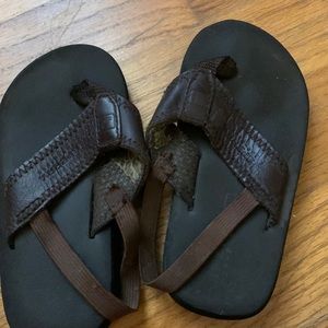 Size 7 baby sperry sandals